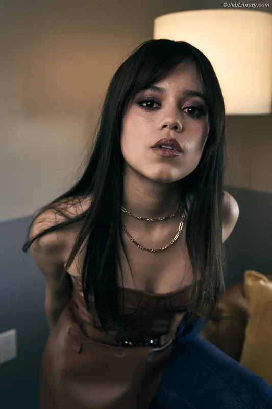 Jenna Ortega photo 21 of 5476