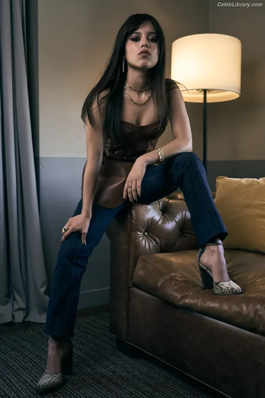 Jenna Ortega photo 17 of 5476