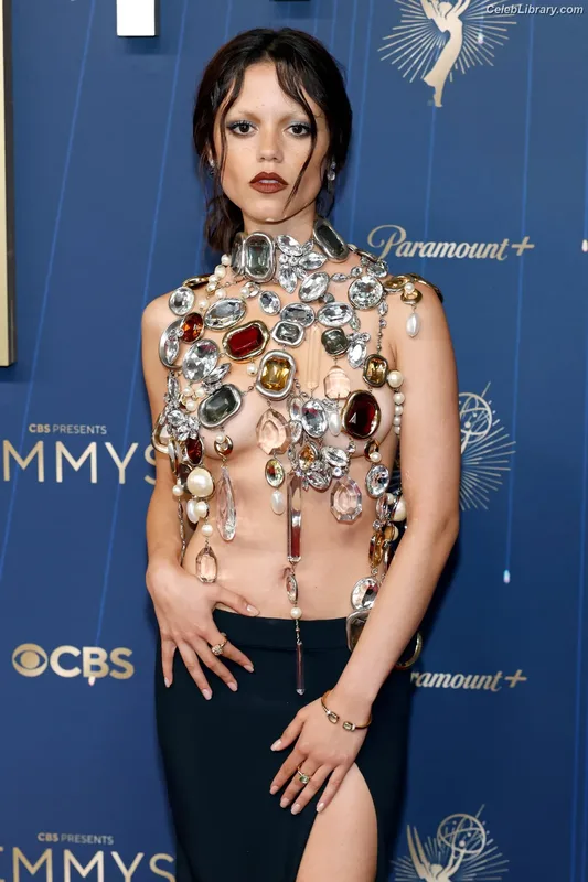 Jenna Ortega photo 19 of 5476