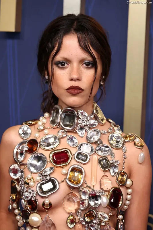 Jenna Ortega photo 22 of 5476