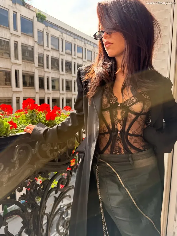Jenna Ortega photo 5 of 5476