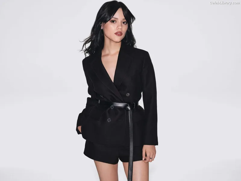 Jenna Ortega photo 18 of 5476