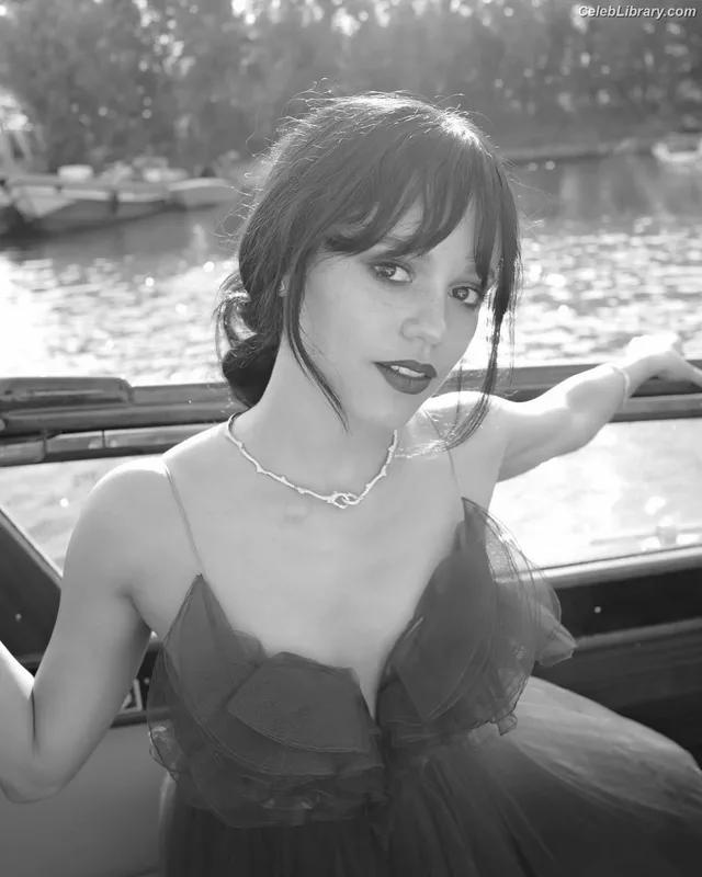 Jenna Ortega photo 23 of 5476