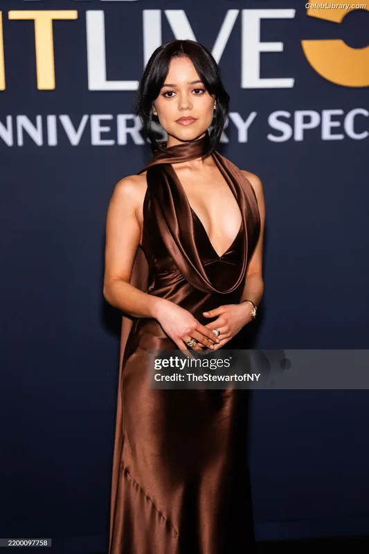 Jenna Ortega photo 5 of 5476
