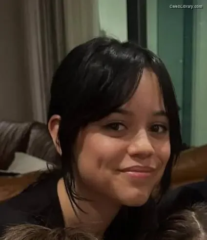 Jenna Ortega photo 9 of 5476