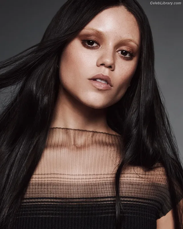 Jenna Ortega photo 13 of 5476