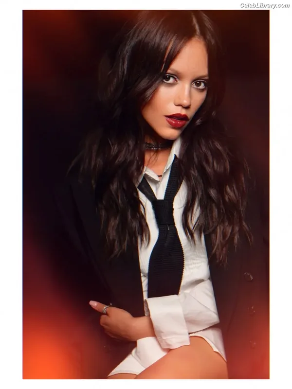 Jenna Ortega photo 9 of 5476