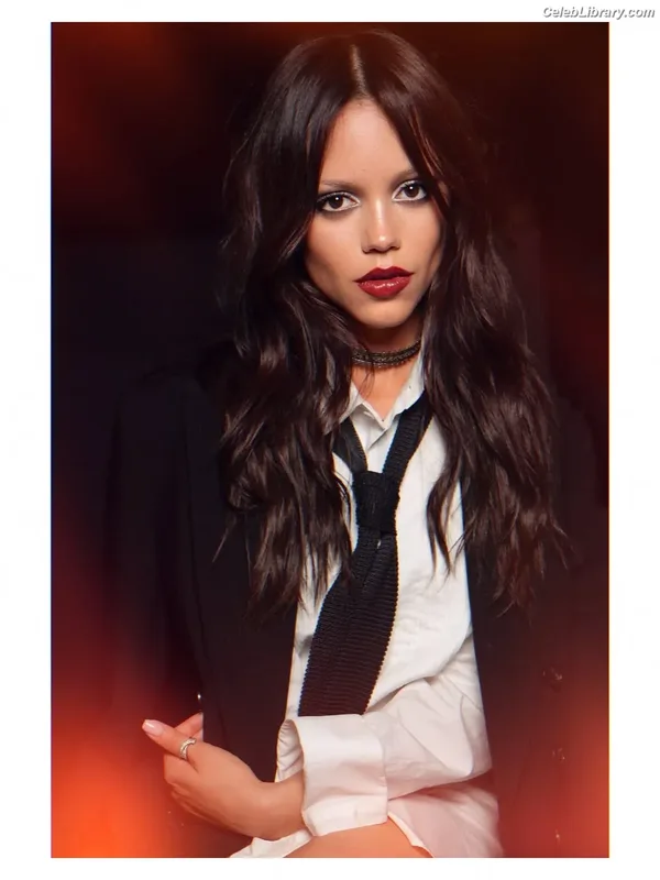 Jenna Ortega photo 10 of 5476