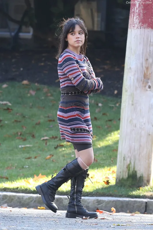 Jenna Ortega photo 3 of 5476