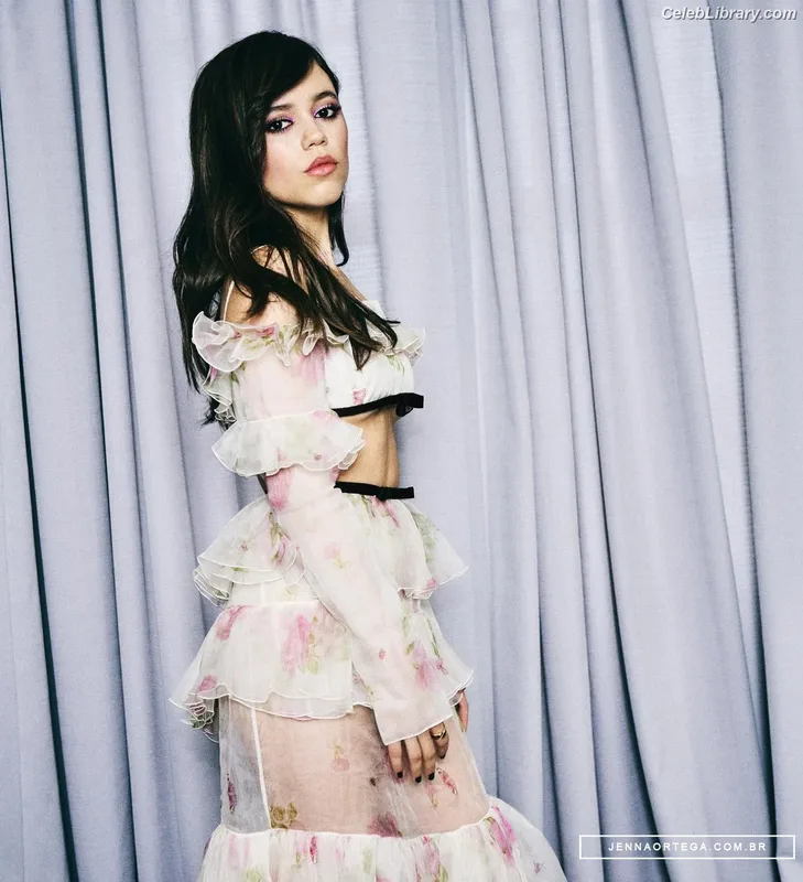 Jenna Ortega photo 15 of 5476