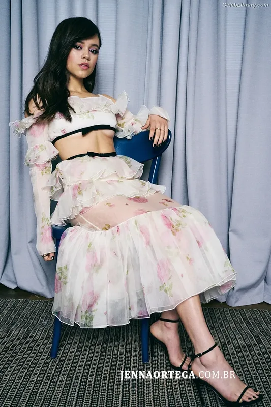 Jenna Ortega photo 17 of 5476