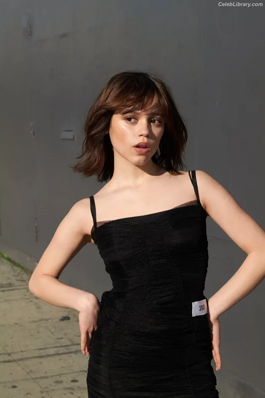 Jenna Ortega photo 12 of 5476