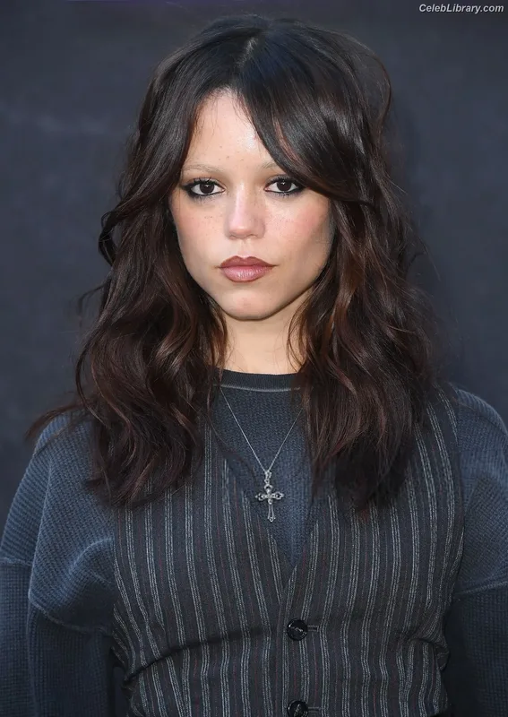 Jenna Ortega photo 23 of 5476