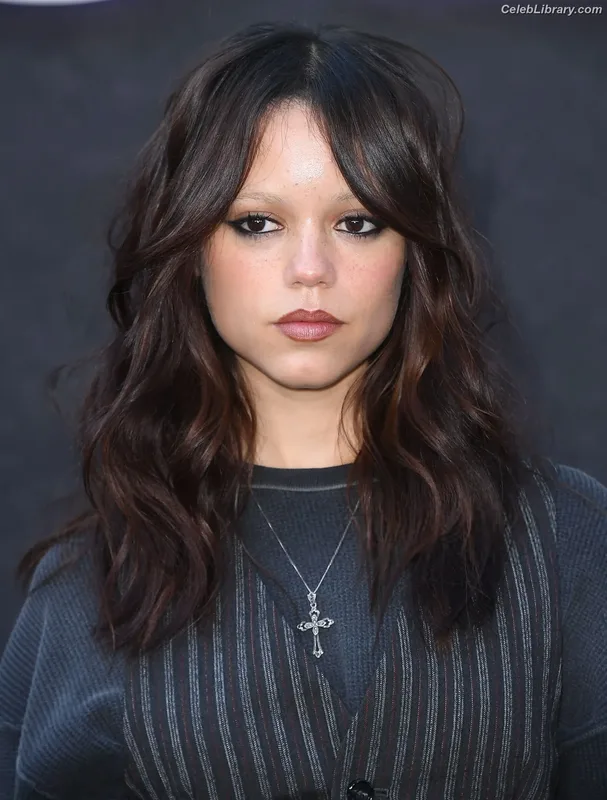 Jenna Ortega photo 9 of 5476