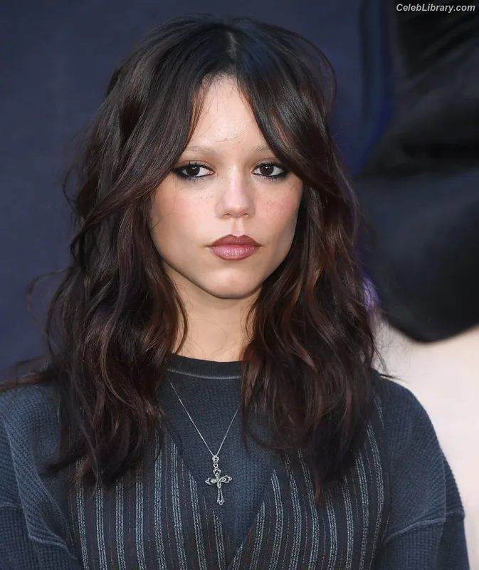 Jenna Ortega photo 15 of 5476