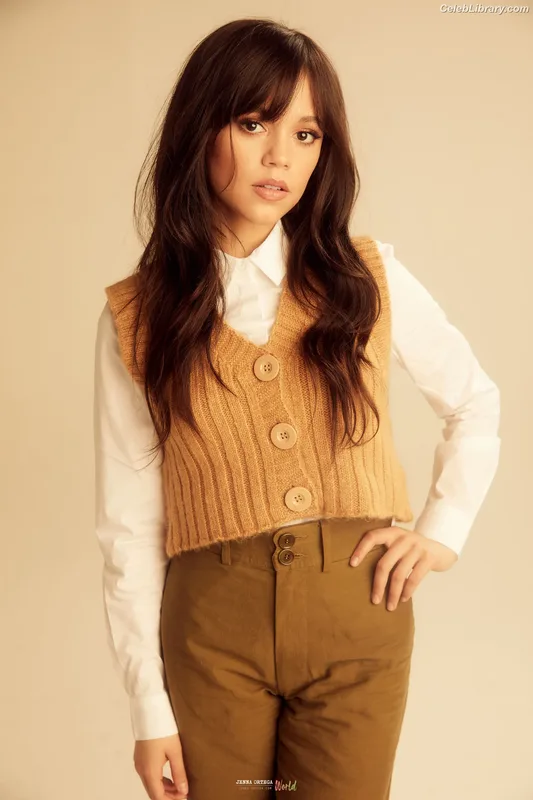 Jenna Ortega photo 18 of 5476