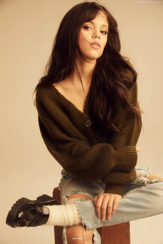 Jenna Ortega photo 23 of 5476