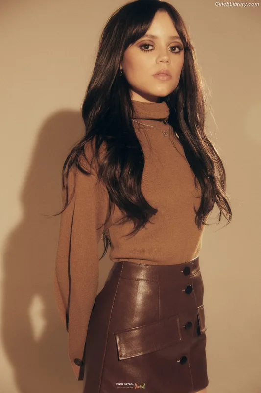 Jenna Ortega photo 4 of 5476