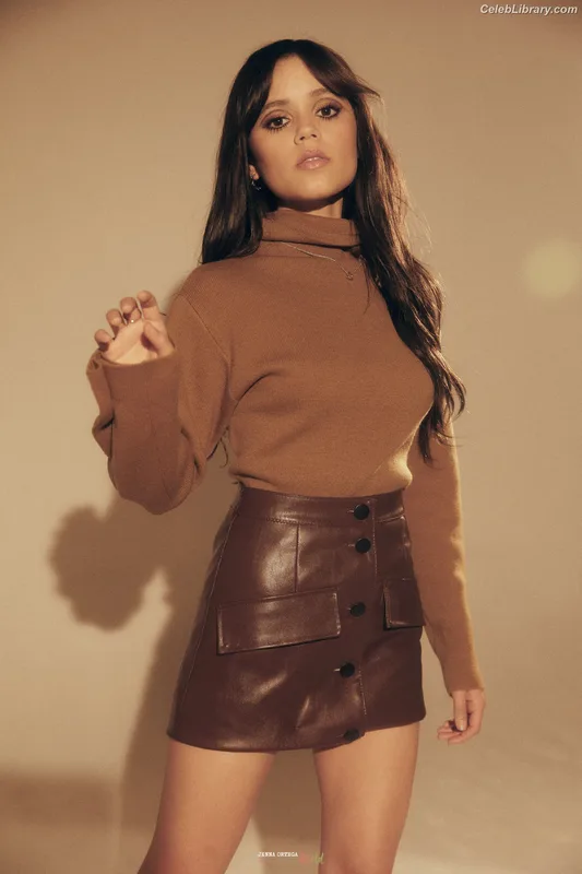 Jenna Ortega photo 8 of 5476