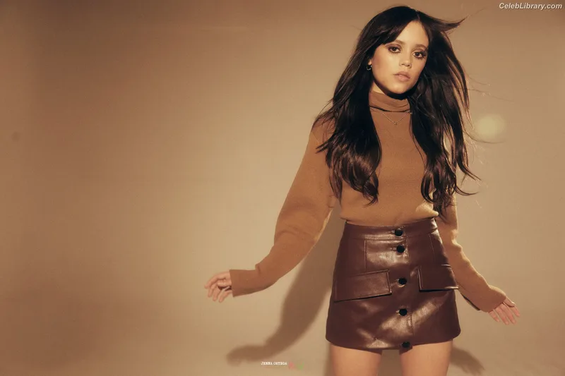 Jenna Ortega photo 9 of 5476