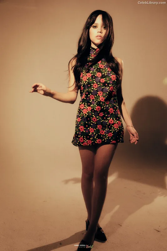 Jenna Ortega photo 14 of 5476