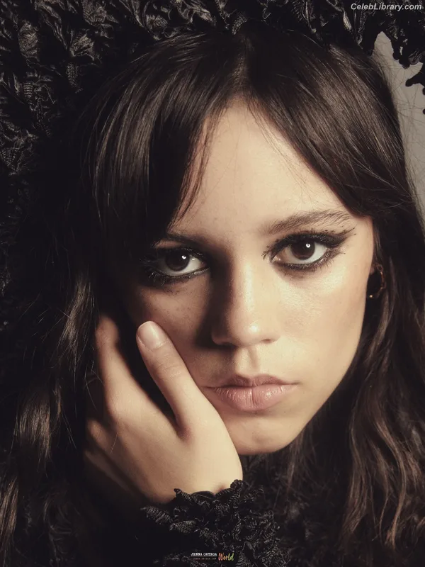 Jenna Ortega photo 19 of 5476