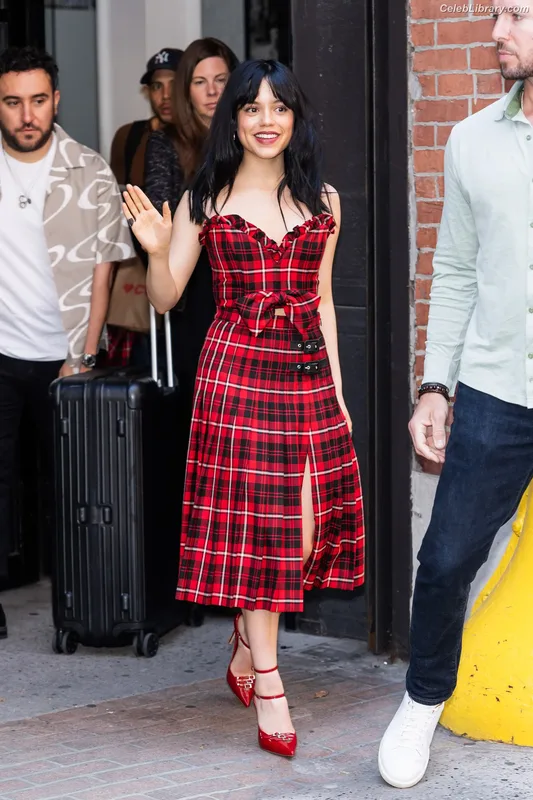 Jenna Ortega photo 15 of 5476