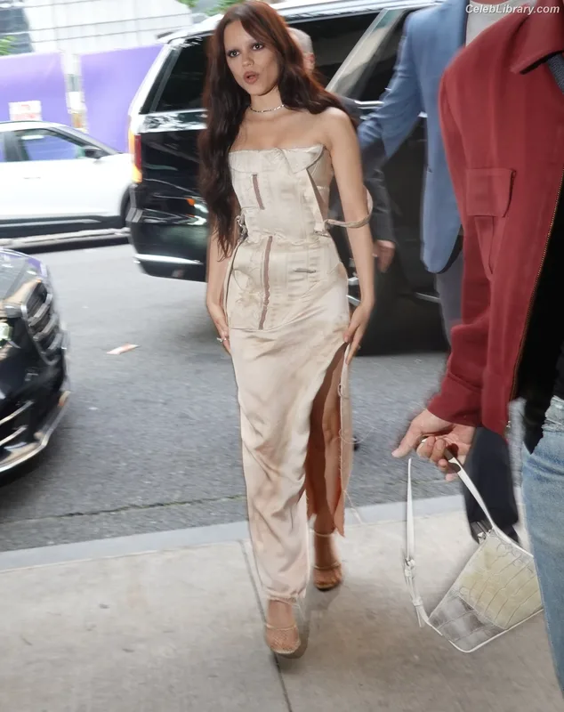 Jenna Ortega photo 7 of 5476