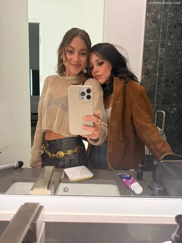 Jenna Ortega photo 12 of 5476