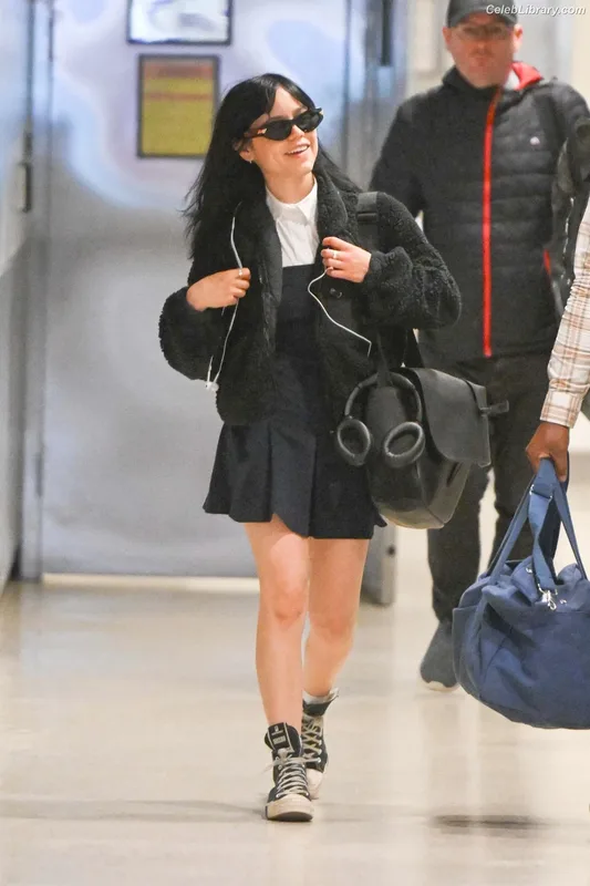 Jenna Ortega photo 12 of 5476