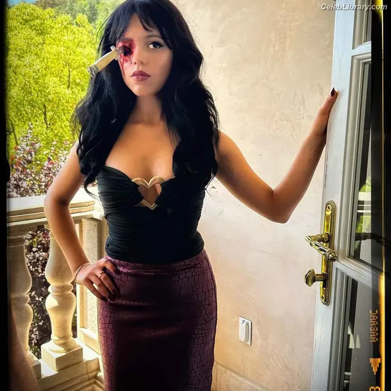 Jenna Ortega photo 10 of 5476