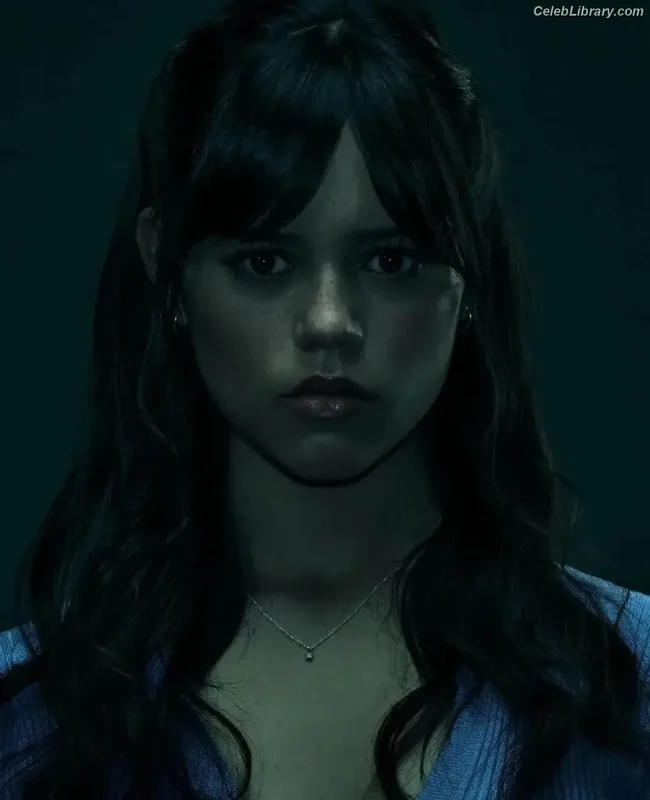 Jenna Ortega photo 2 of 5476