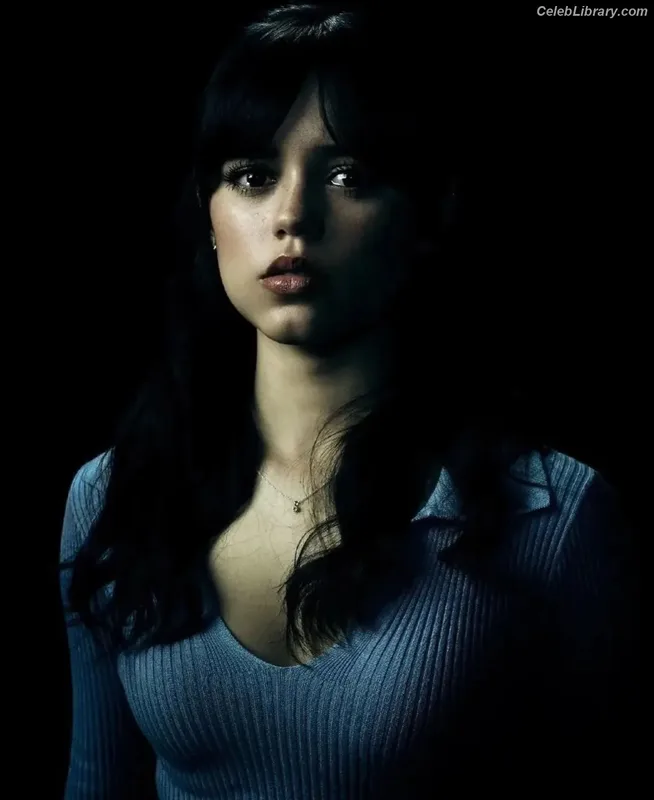 Jenna Ortega photo 3 of 5476
