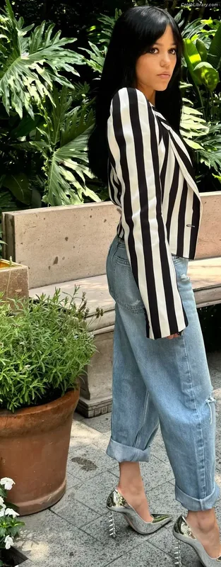Jenna Ortega photo 9 of 5476