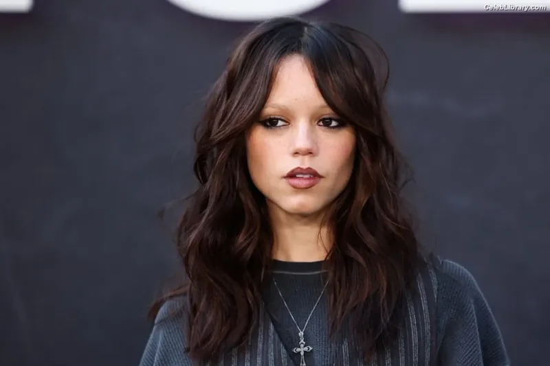 Jenna Ortega photo 18 of 5476