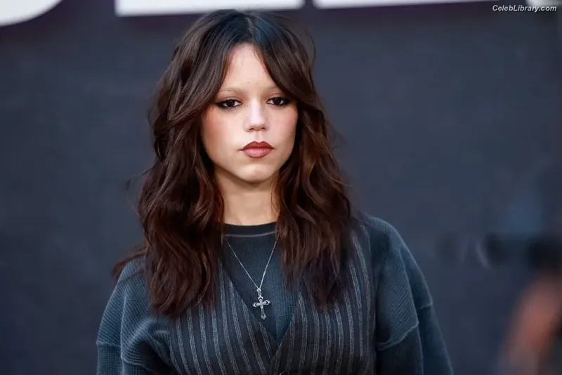 Jenna Ortega photo 20 of 5476