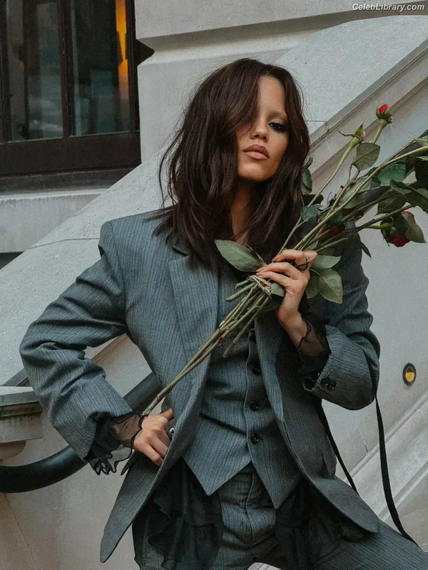 Jenna Ortega photo 11 of 5476