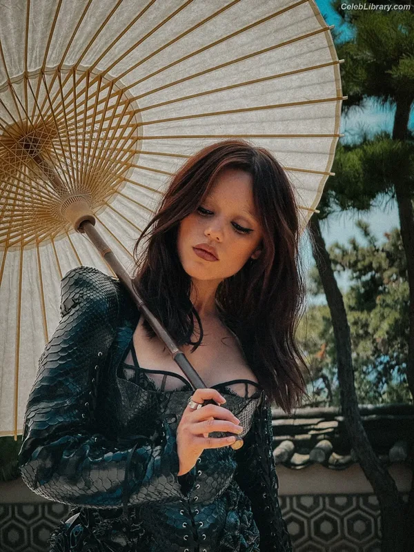 Jenna Ortega photo 13 of 5476