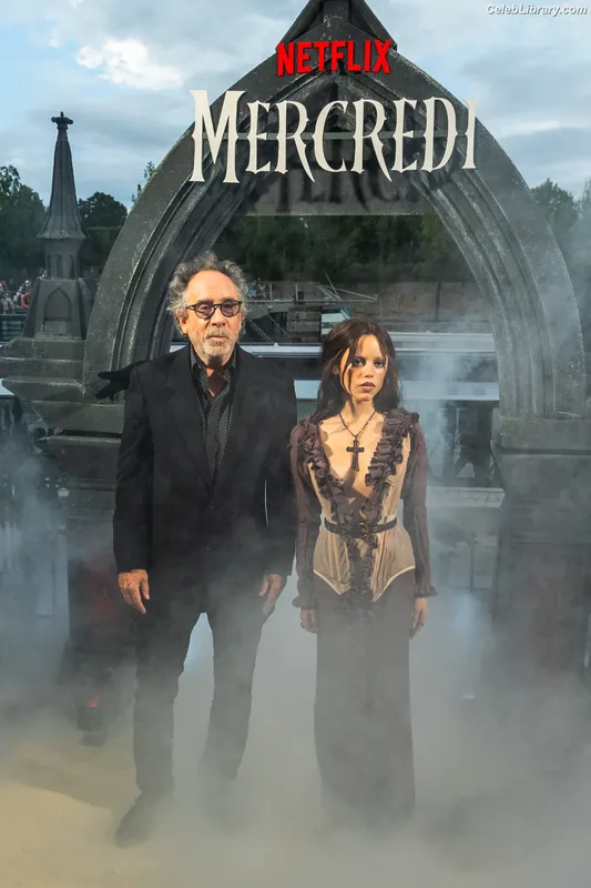 Jenna Ortega photo 2 of 5476