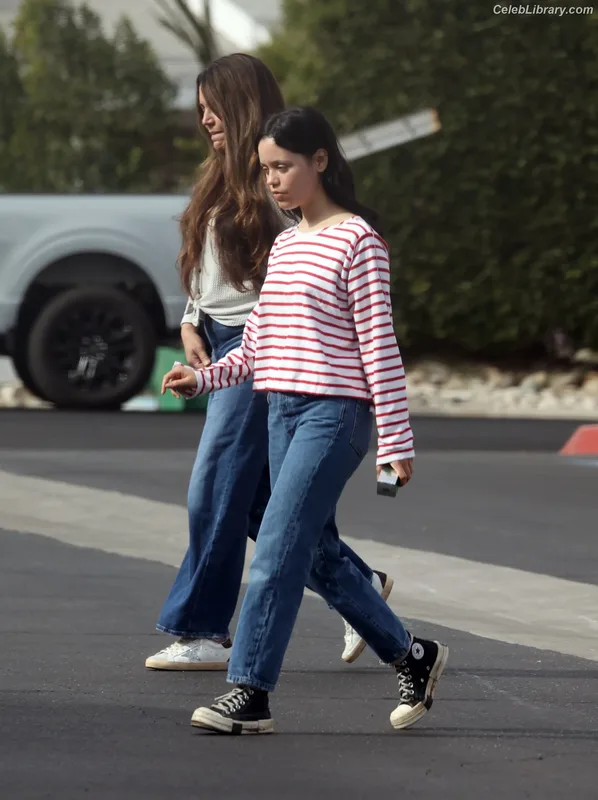 Jenna Ortega photo 5 of 5476