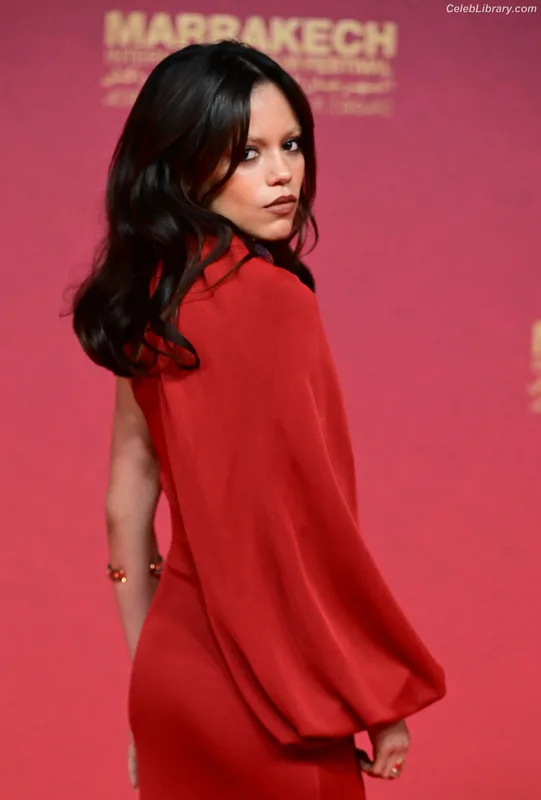Jenna Ortega photo 8 of 5476