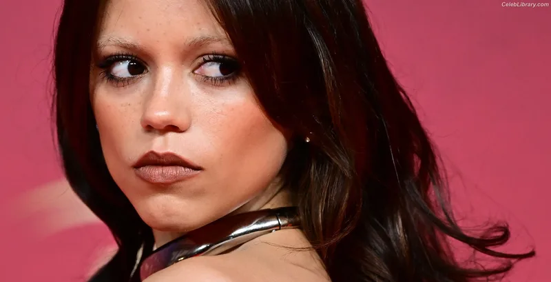 Jenna Ortega photo 13 of 5476
