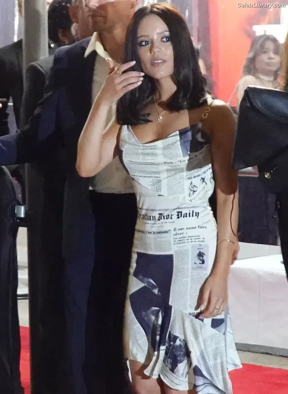 Jenna Ortega photo 5 of 5476
