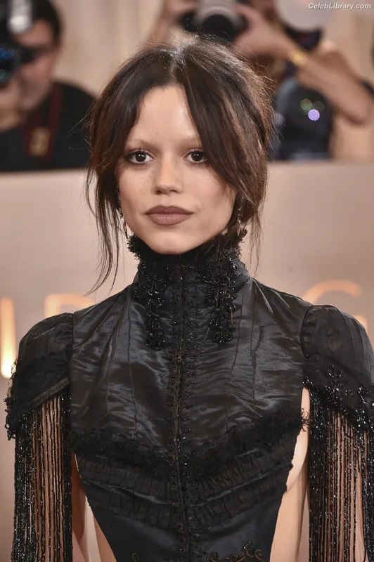 Jenna Ortega photo 10 of 5476