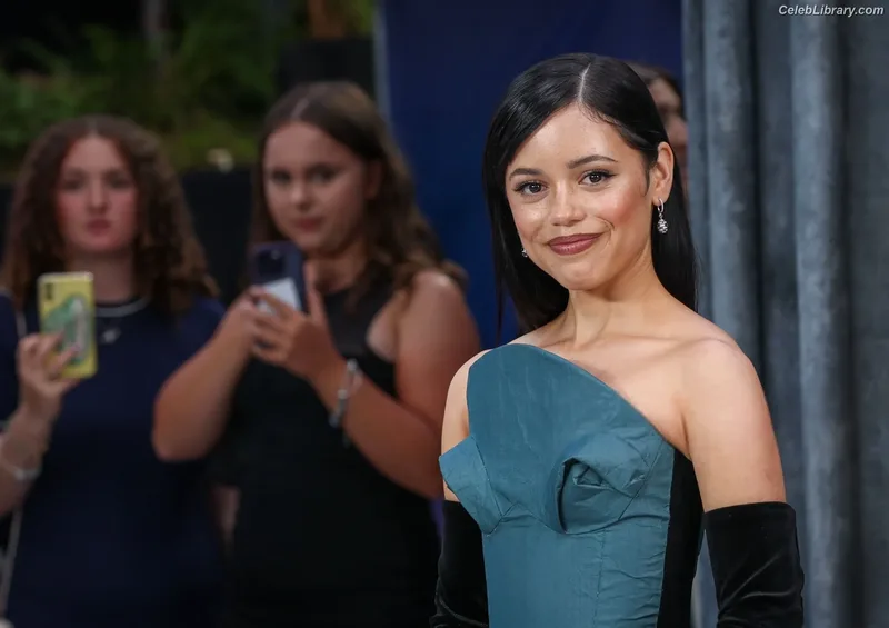 Jenna Ortega photo 12 of 5476