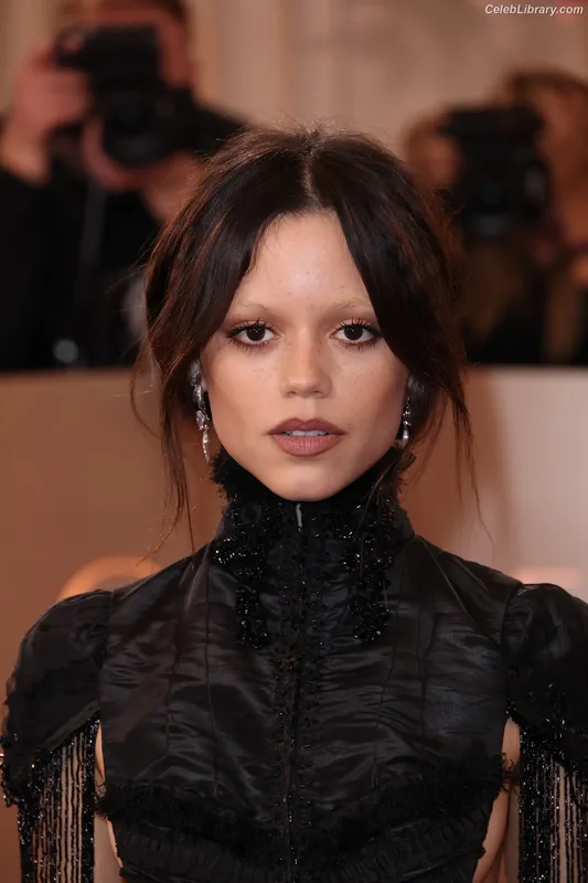 Jenna Ortega photo 16 of 5476