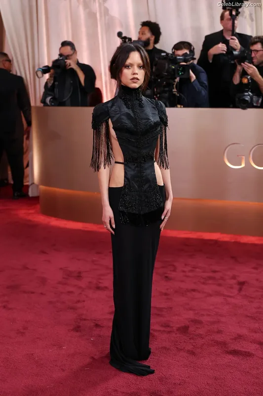 Jenna Ortega photo 19 of 5476