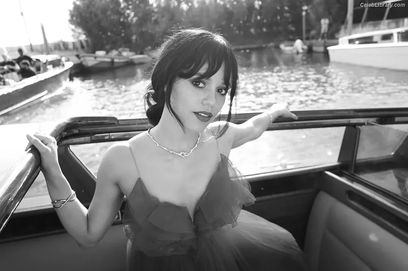 Jenna Ortega photo 13 of 5476