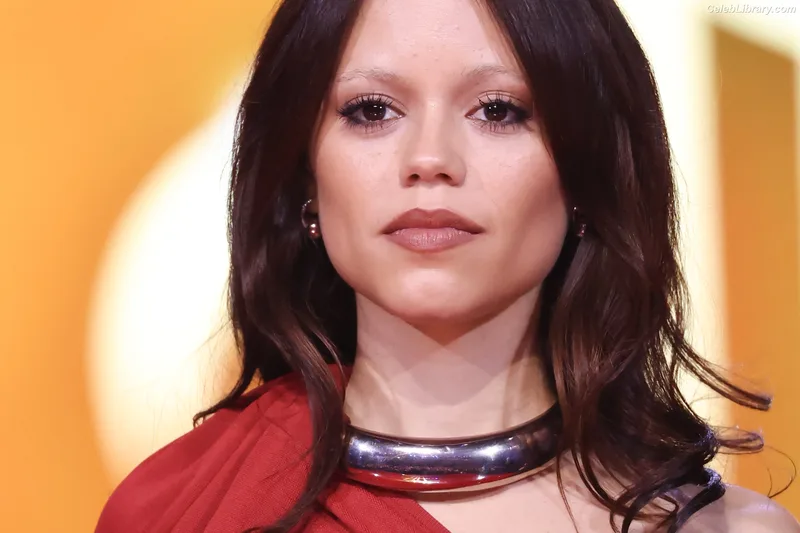 Jenna Ortega photo 19 of 5476