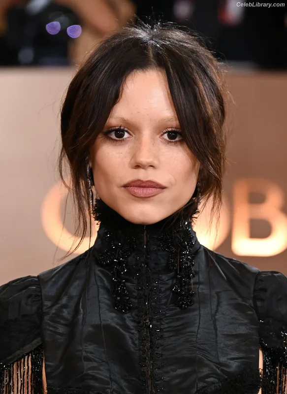 Jenna Ortega photo 22 of 5476